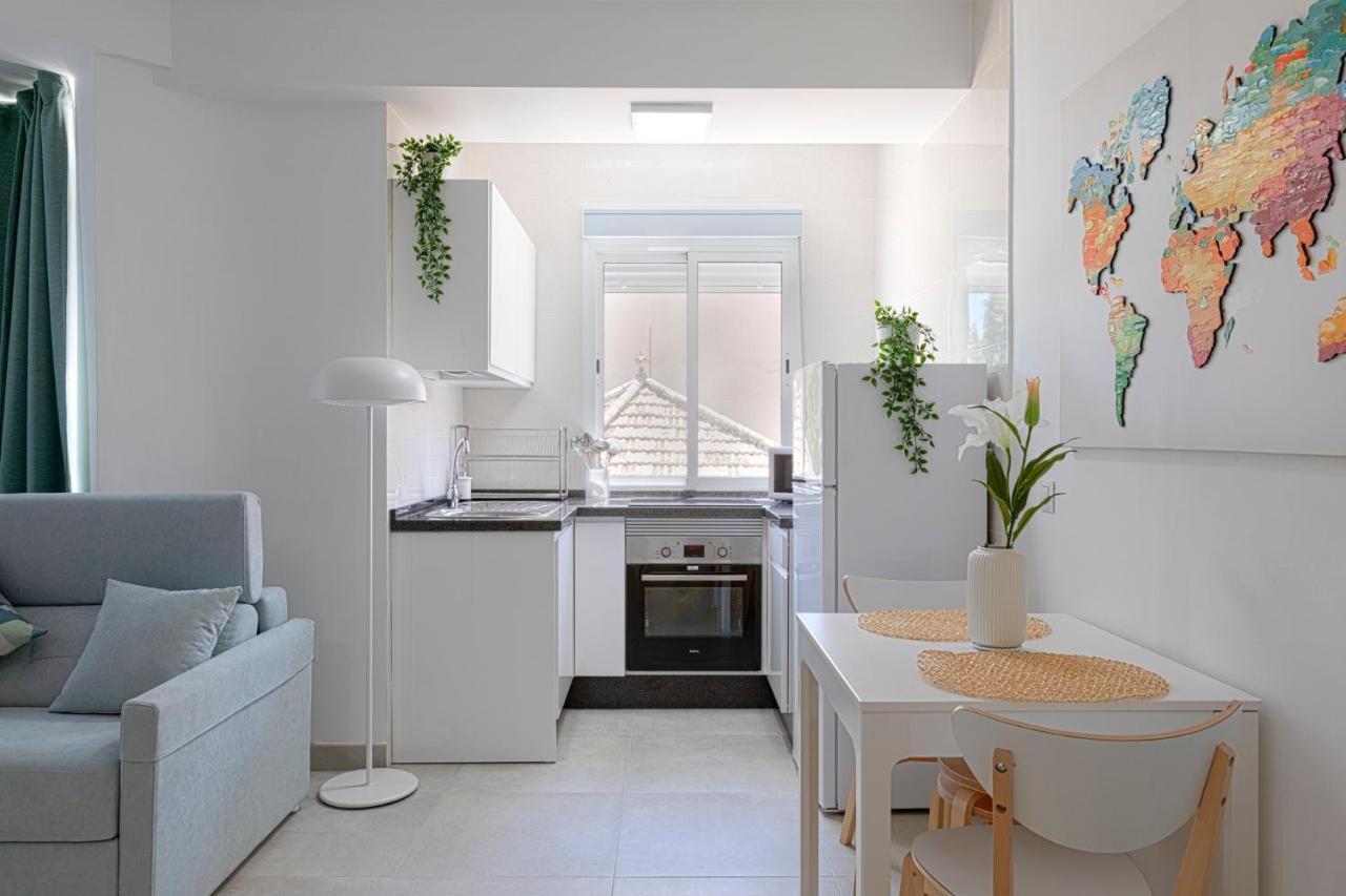 Homeabout Juan De Austria Apartments Malaga Luaran gambar
