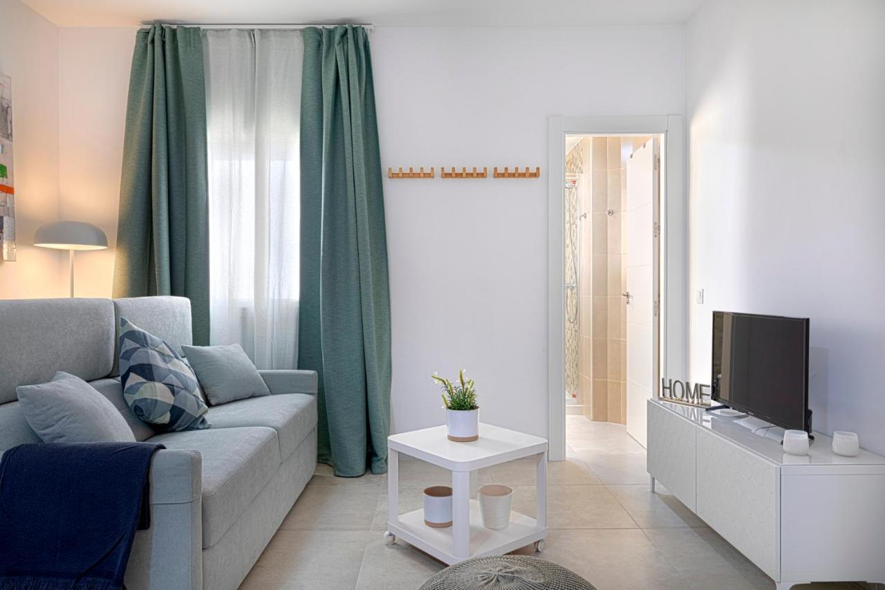 Homeabout Juan De Austria Apartments Malaga Luaran gambar