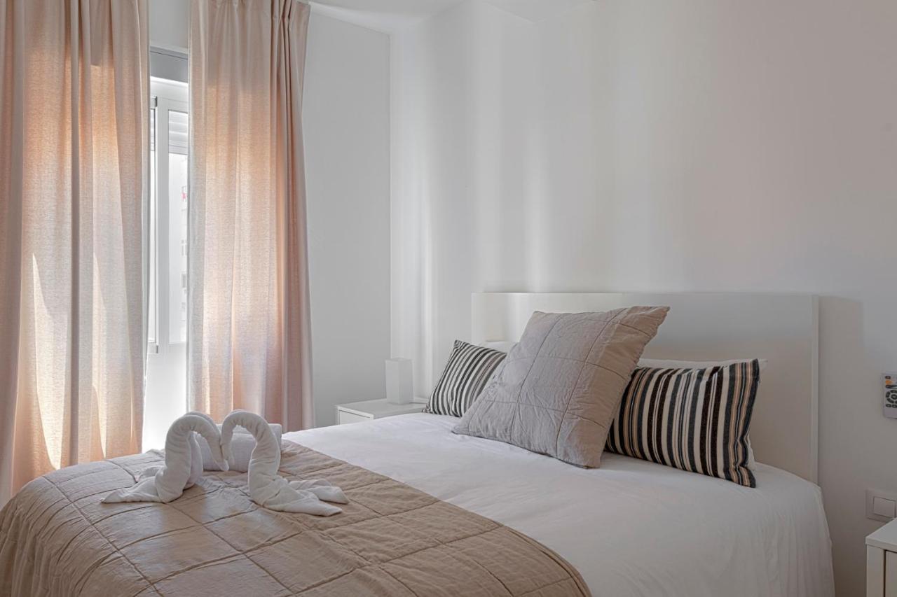 Homeabout Juan De Austria Apartments Malaga Luaran gambar
