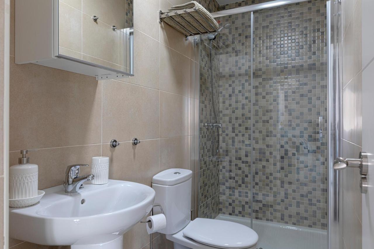 Homeabout Juan De Austria Apartments Malaga Luaran gambar