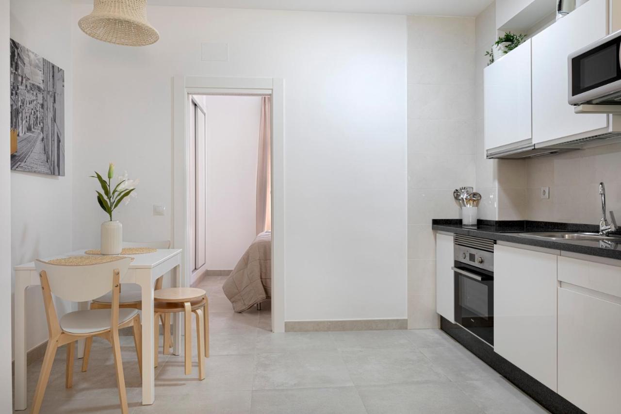 Homeabout Juan De Austria Apartments Malaga Luaran gambar