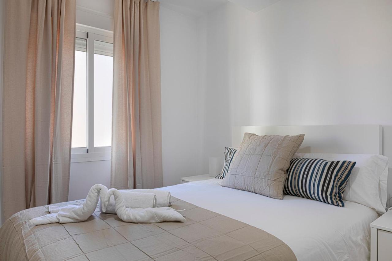 Homeabout Juan De Austria Apartments Malaga Luaran gambar