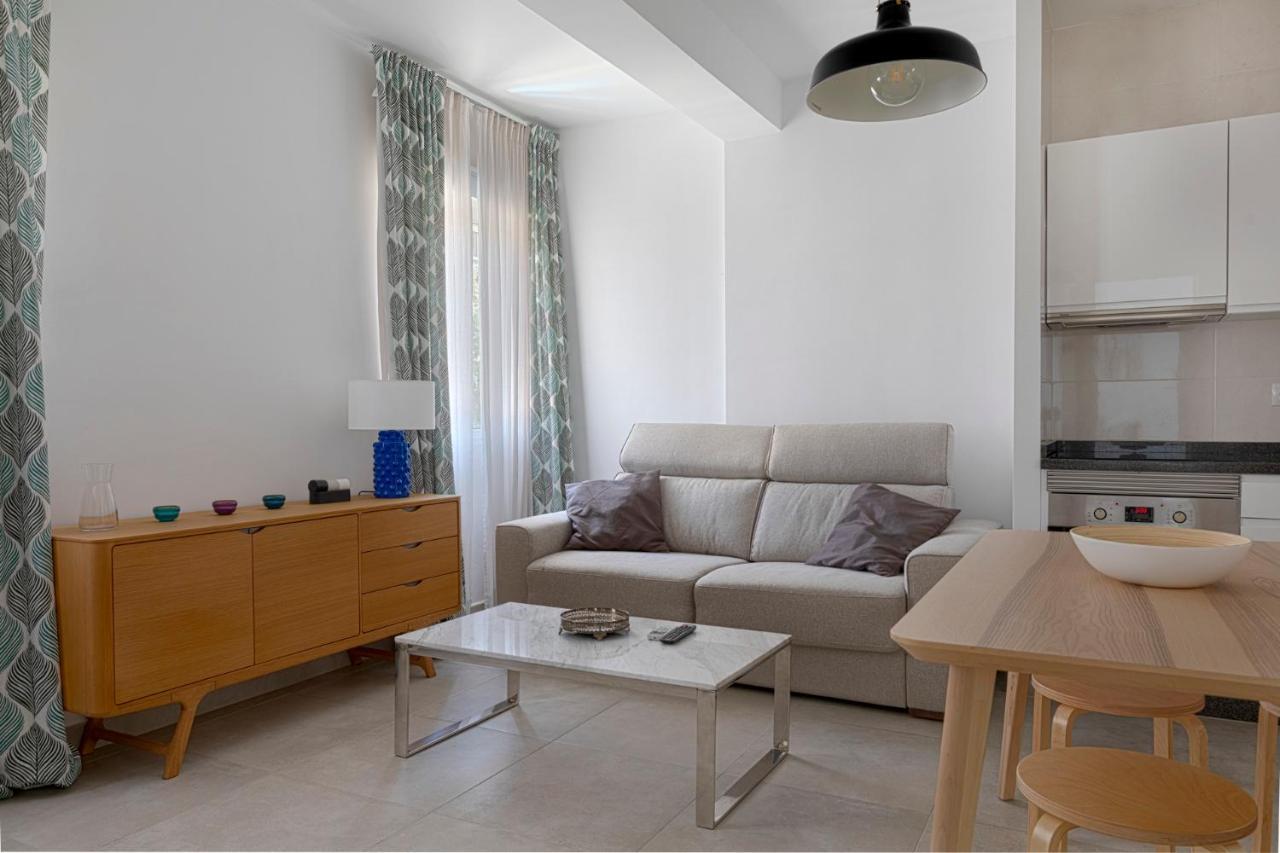 Homeabout Juan De Austria Apartments Malaga Luaran gambar
