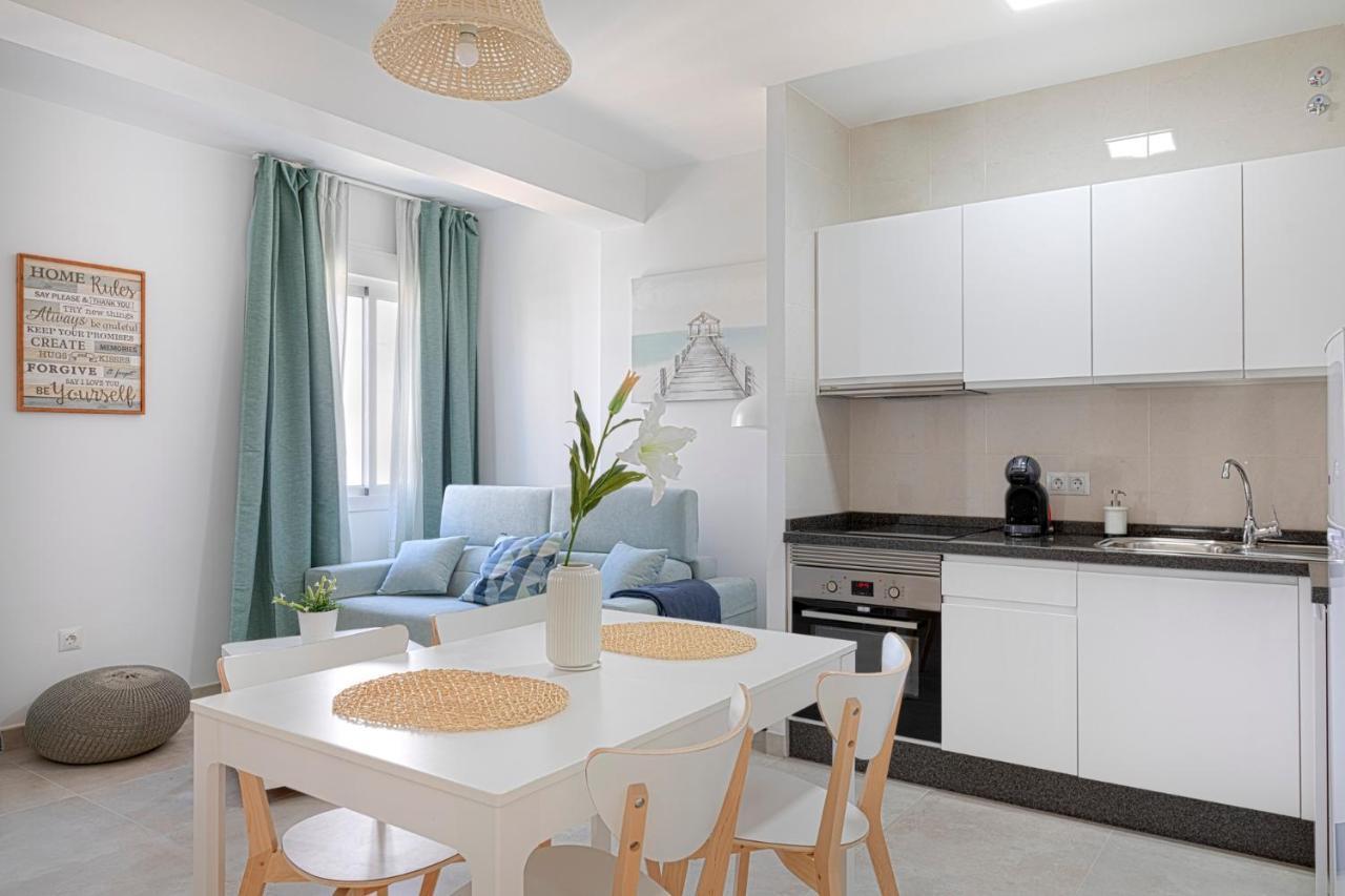 Homeabout Juan De Austria Apartments Malaga Luaran gambar